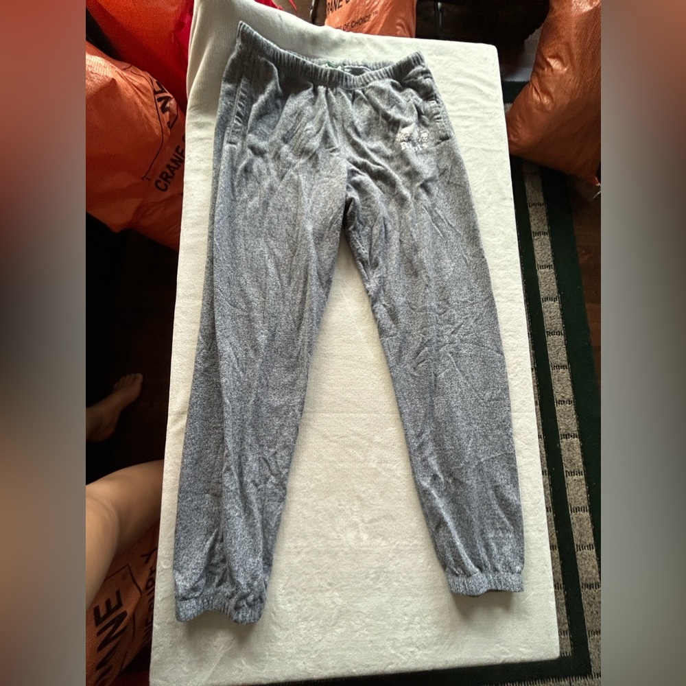 Roots joggers